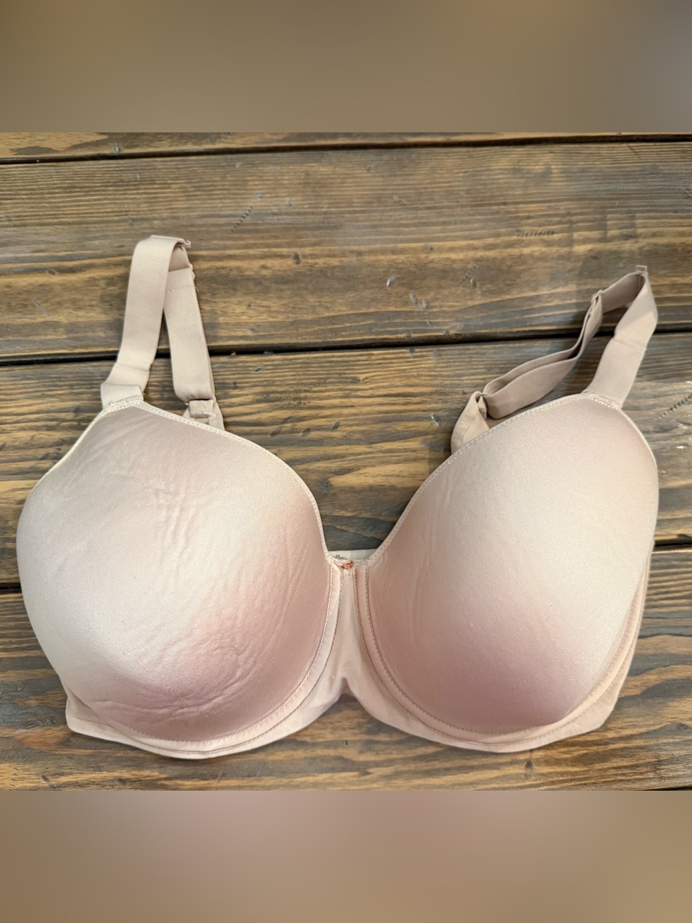 Chantelle Light Nude Smooth Bra 34 DDDD(G)
